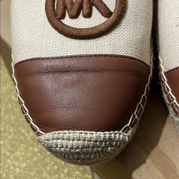 NIB Michael Kors Kendrick Luggage MK Logo Espadrilles - Picture 14 of 16